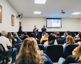 Palestra - Dia do Empresário - com Guto Kater