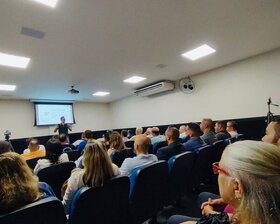 Palestra - Dia do Empresário - com Guto Kater